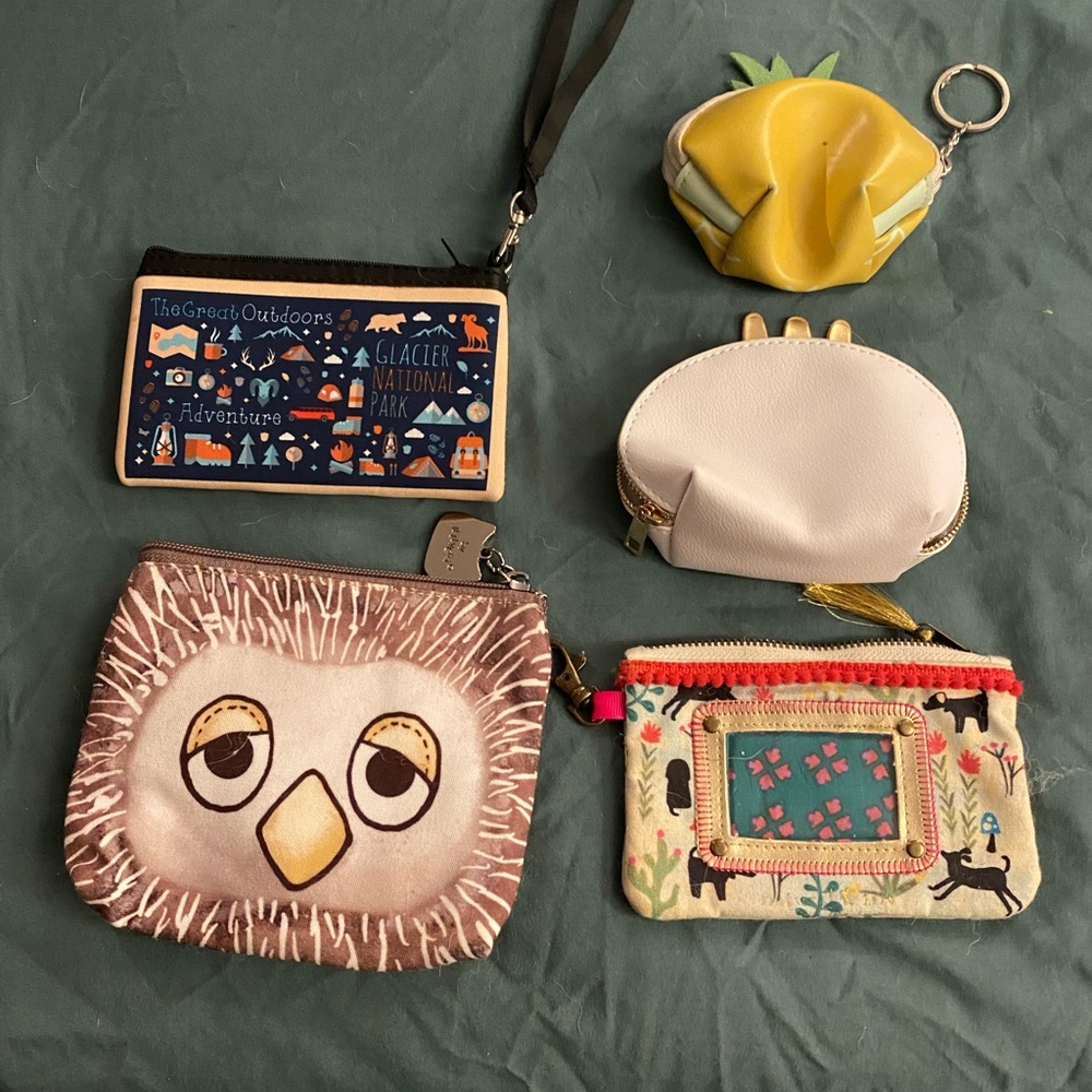 Random Pouch bundle - Picture 2 of 2